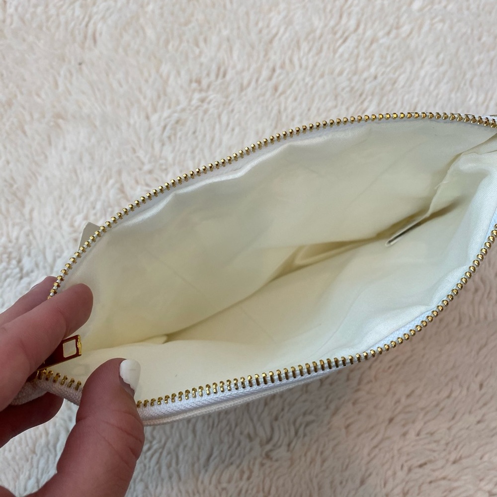 Pouch - Picture 3 of 3